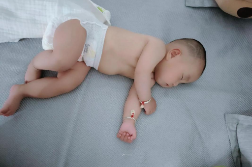 莱州9个月宝宝可以吃盐吗